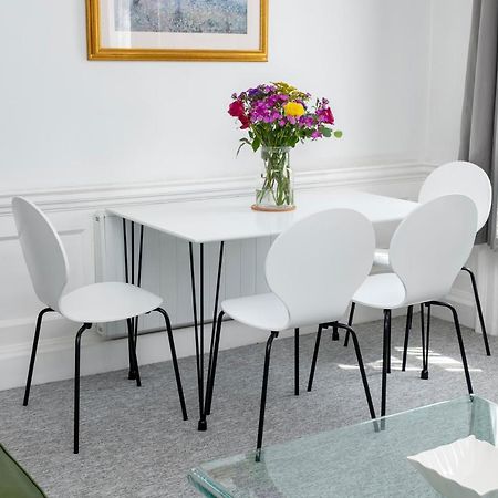 Super City Centre Apartment - Two Bedrooms, Perfect Location Бат Экстерьер фото