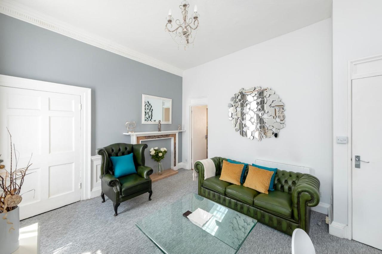 Super City Centre Apartment - Two Bedrooms, Perfect Location Бат Экстерьер фото