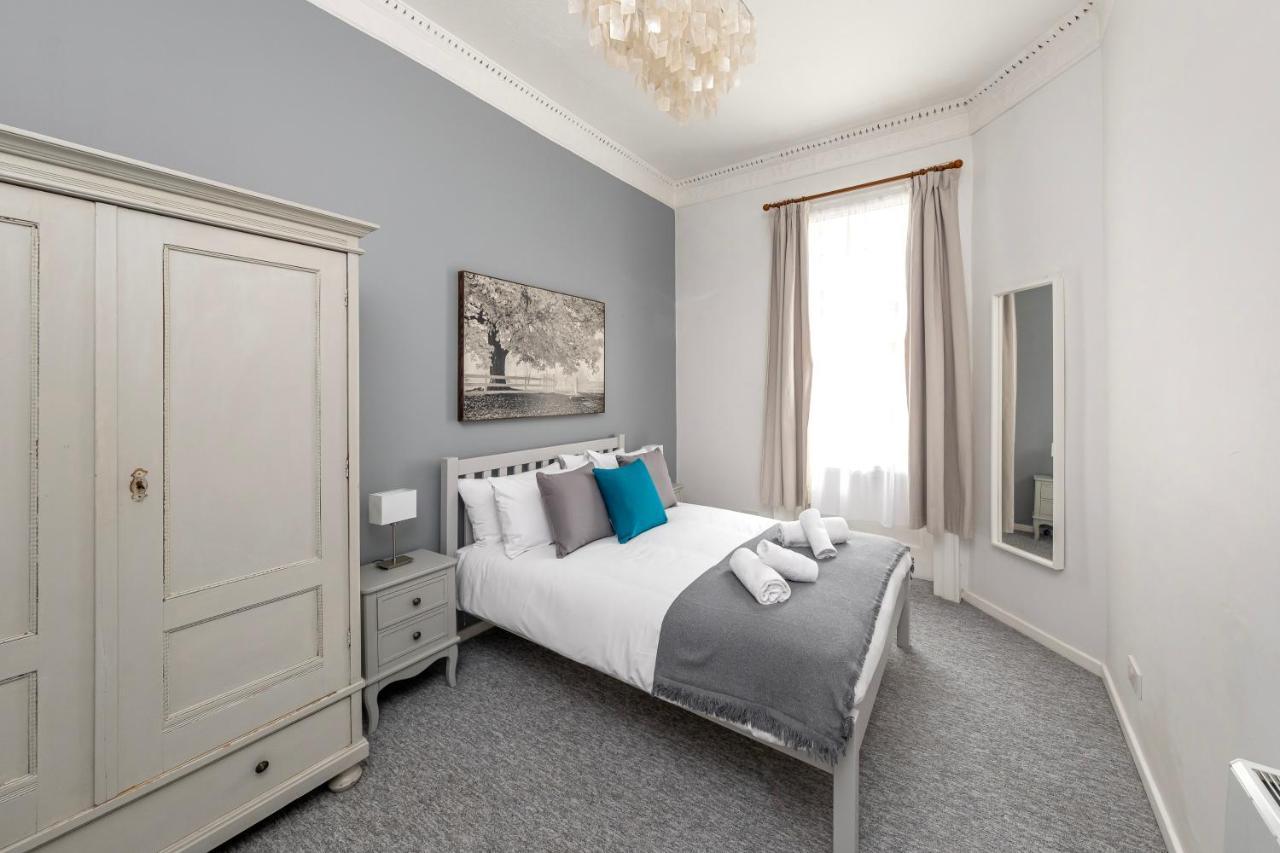 Super City Centre Apartment - Two Bedrooms, Perfect Location Бат Экстерьер фото