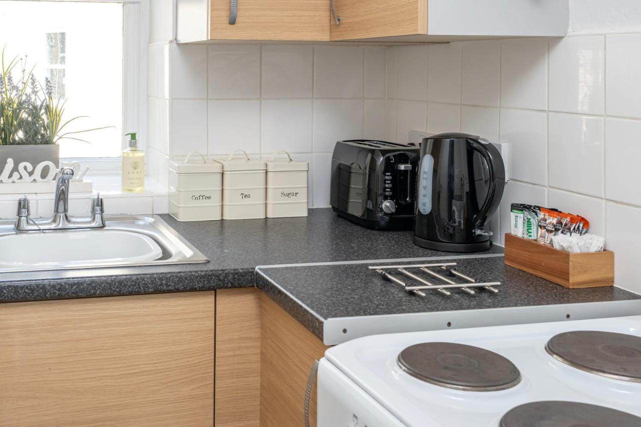 Super City Centre Apartment - Two Bedrooms, Perfect Location Бат Экстерьер фото